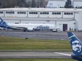 Alaska Airlines faces major technical issue, temporarily grounding all flights